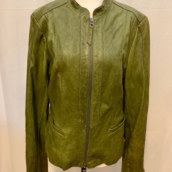 Danier Leather Jacket - Like New! - Picture 1 of 8